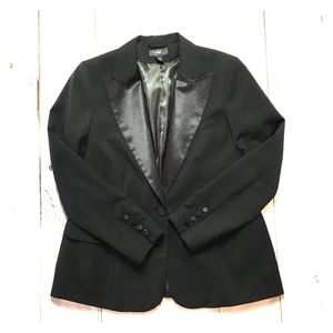 H&M Women’s Black Tuxedo Jacket Size 16